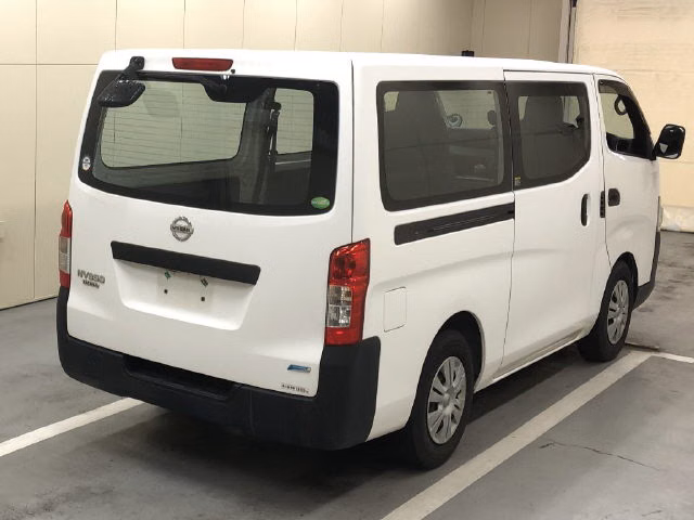 NISSAN NV350 CARAVAN