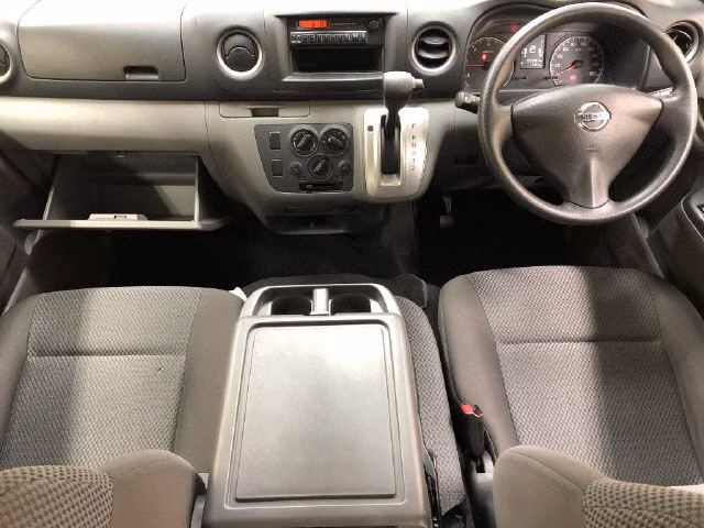NISSAN NV350 CARAVAN