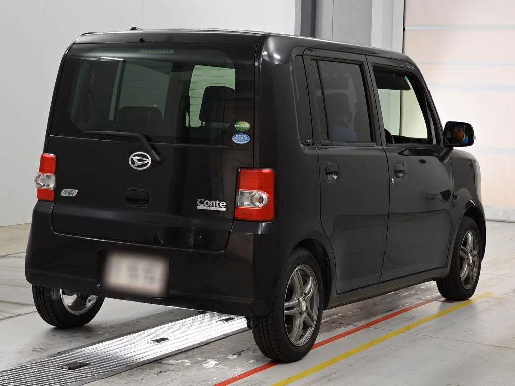 DAIHATSU MOVE CONTE