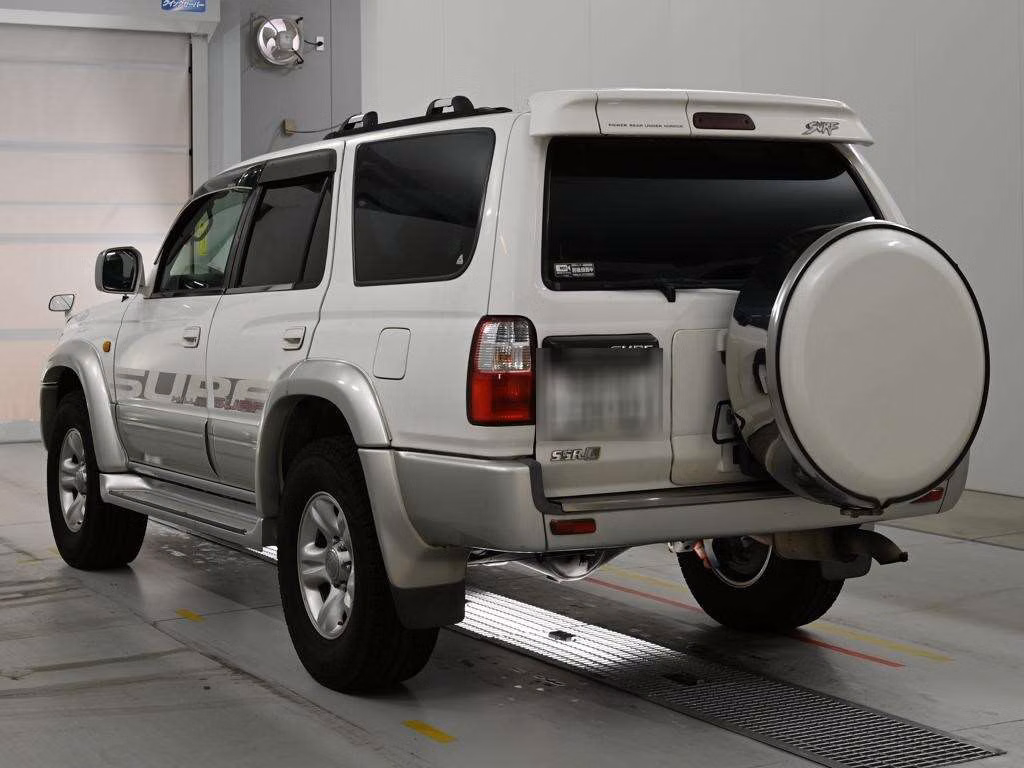 TOYOTA HILUX SURF