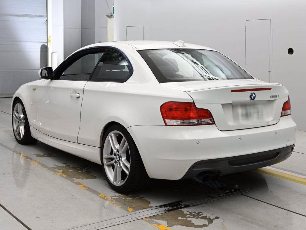 BMW 1-SERIES