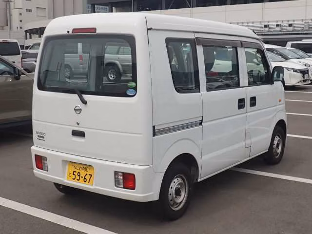 NISSAN NV100 CLIPPER