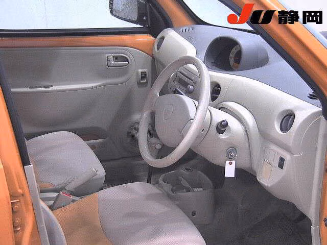 DAIHATSU ESSE