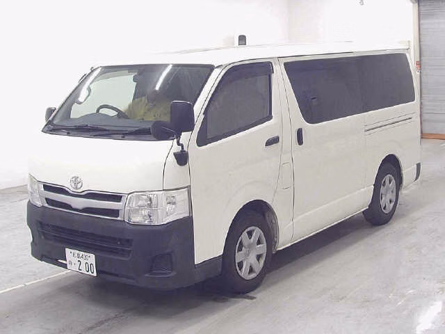 TOYOTA REGIUS ACE