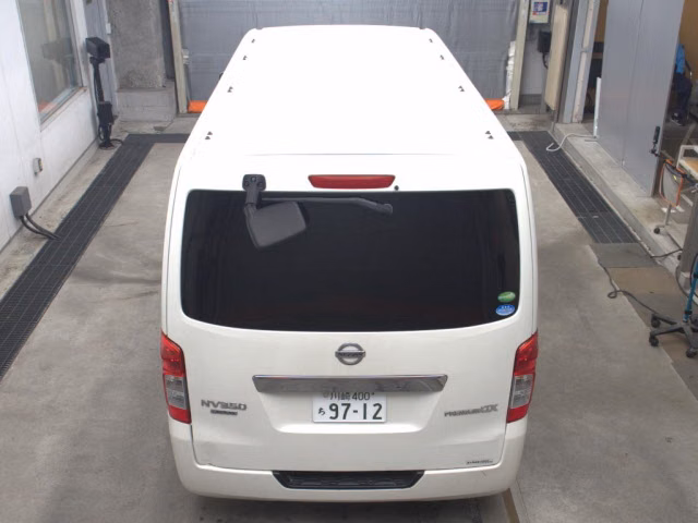 NISSAN NV350 CARAVAN