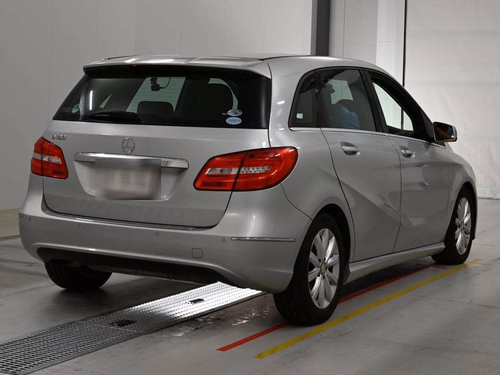 MERCEDES-BENZ B-CLASS