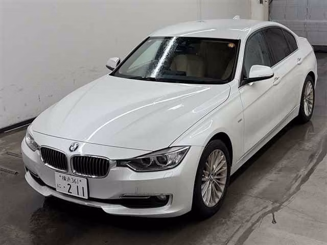 BMW 3-SERIES
