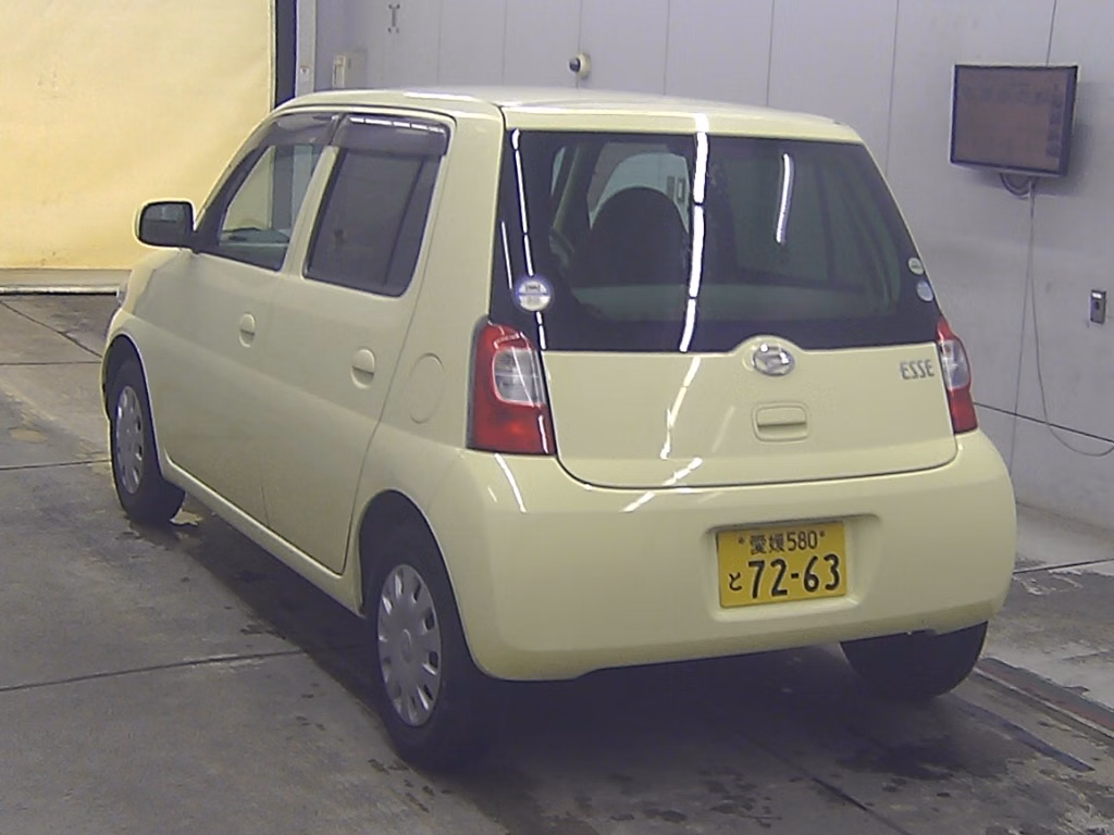 DAIHATSU ESSE