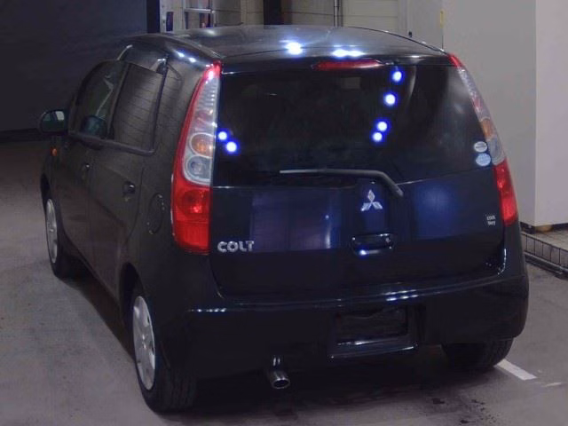 MITSUBISHI COLT