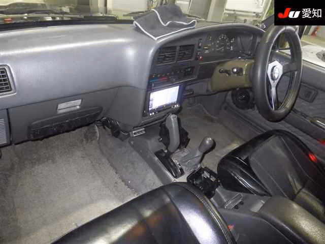 TOYOTA HILUX SURF