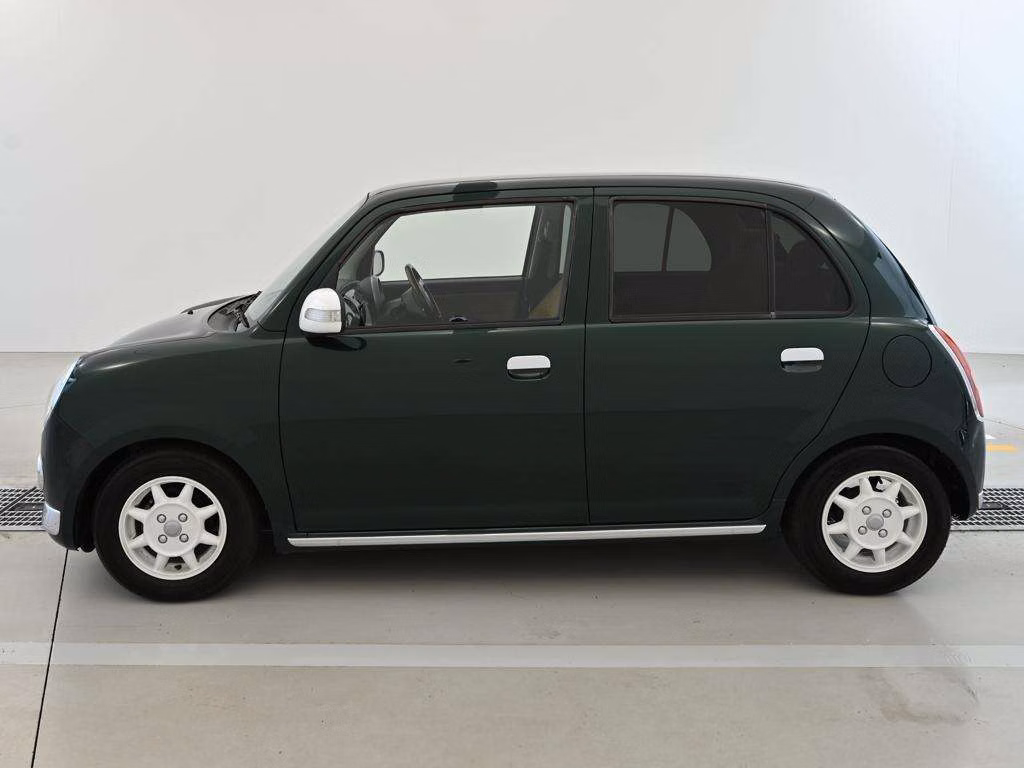 DAIHATSU MIRA GINO
