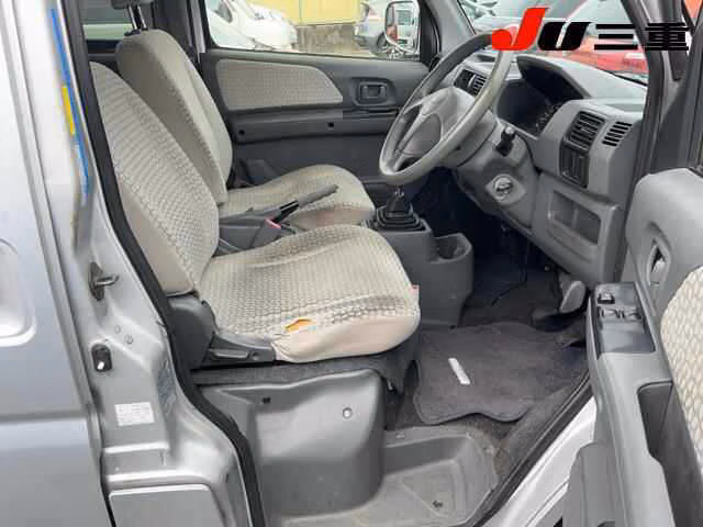 MITSUBISHI TOWN BOX