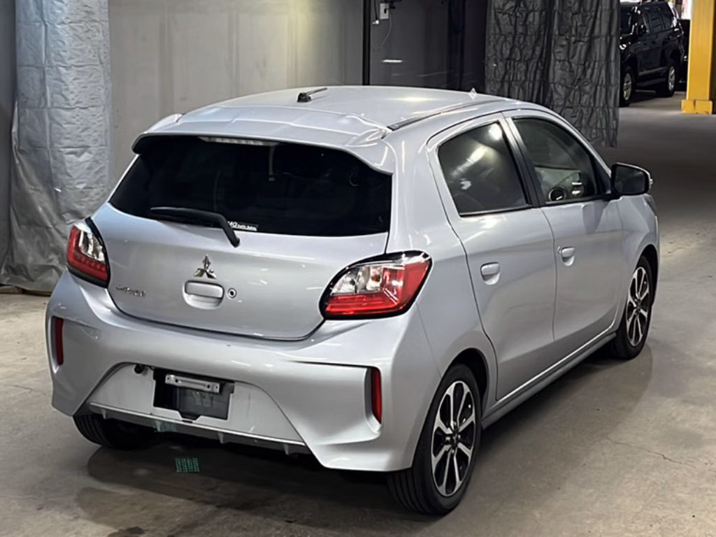 MITSUBISHI MIRAGE