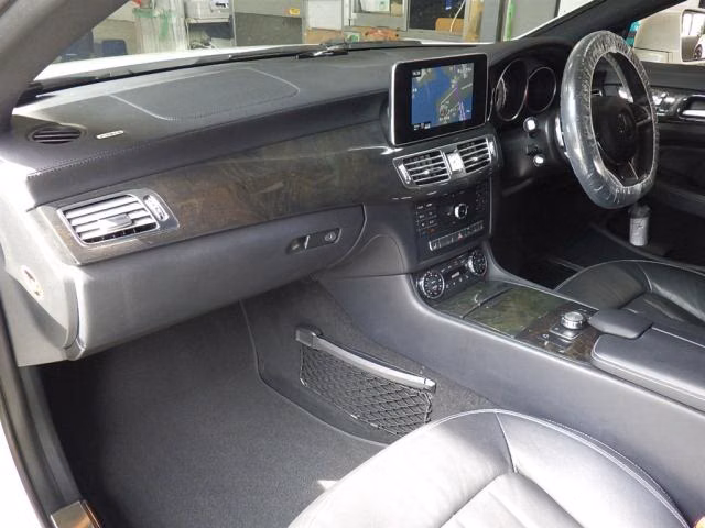 MERCEDES-BENZ CLS-CLASS