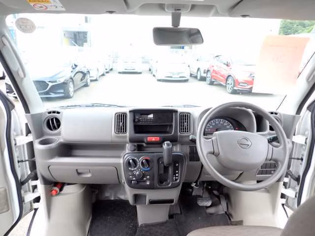 NISSAN NV100 CLIPPER
