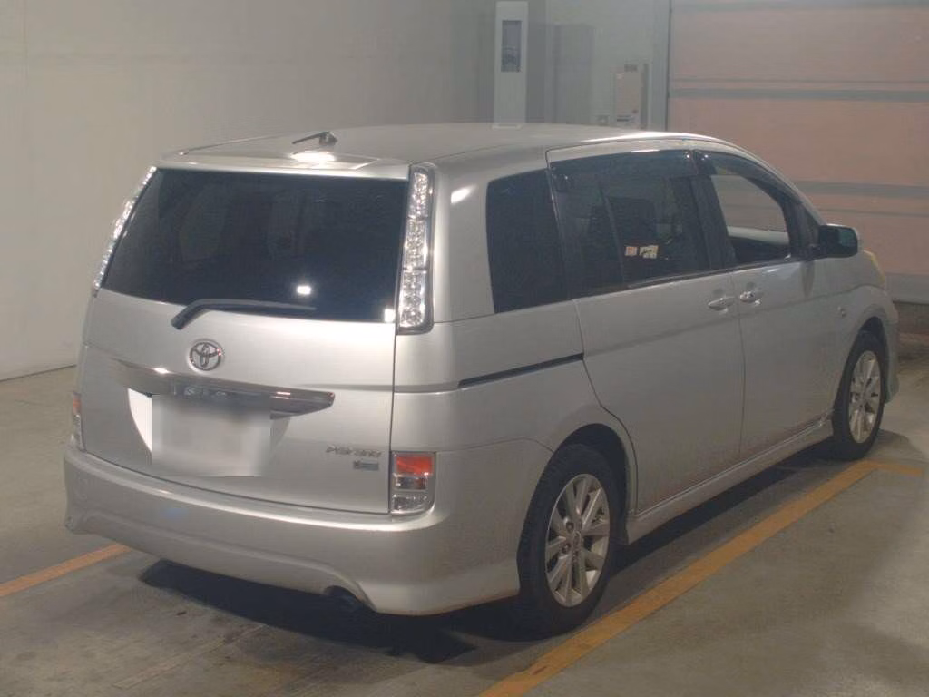 TOYOTA ISIS
