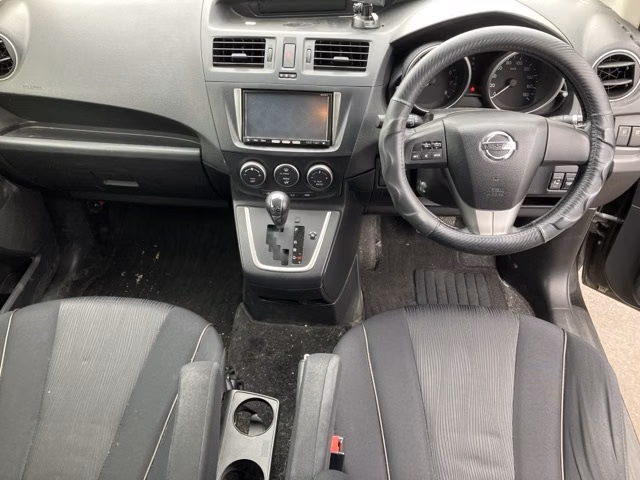 NISSAN LAFESTA