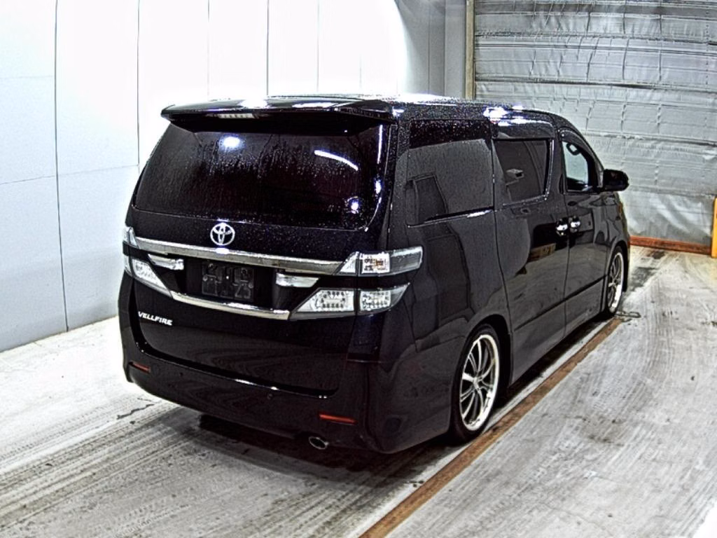 TOYOTA VELLFIRE
