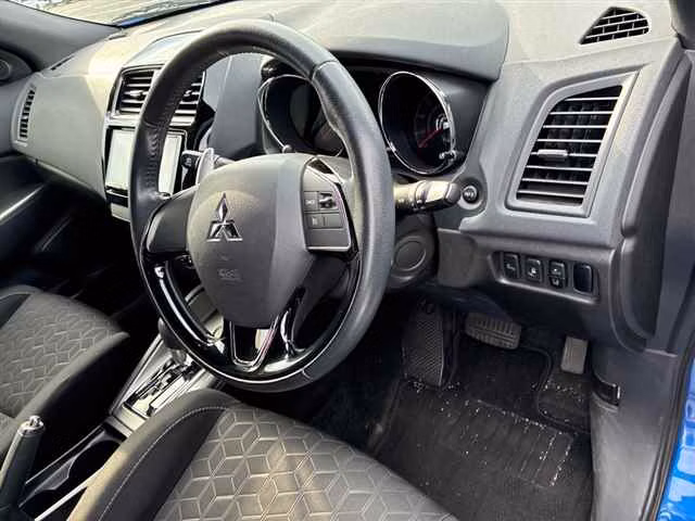 MITSUBISHI RVR