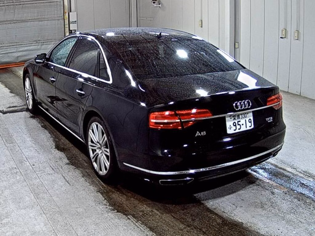 AUDI A8