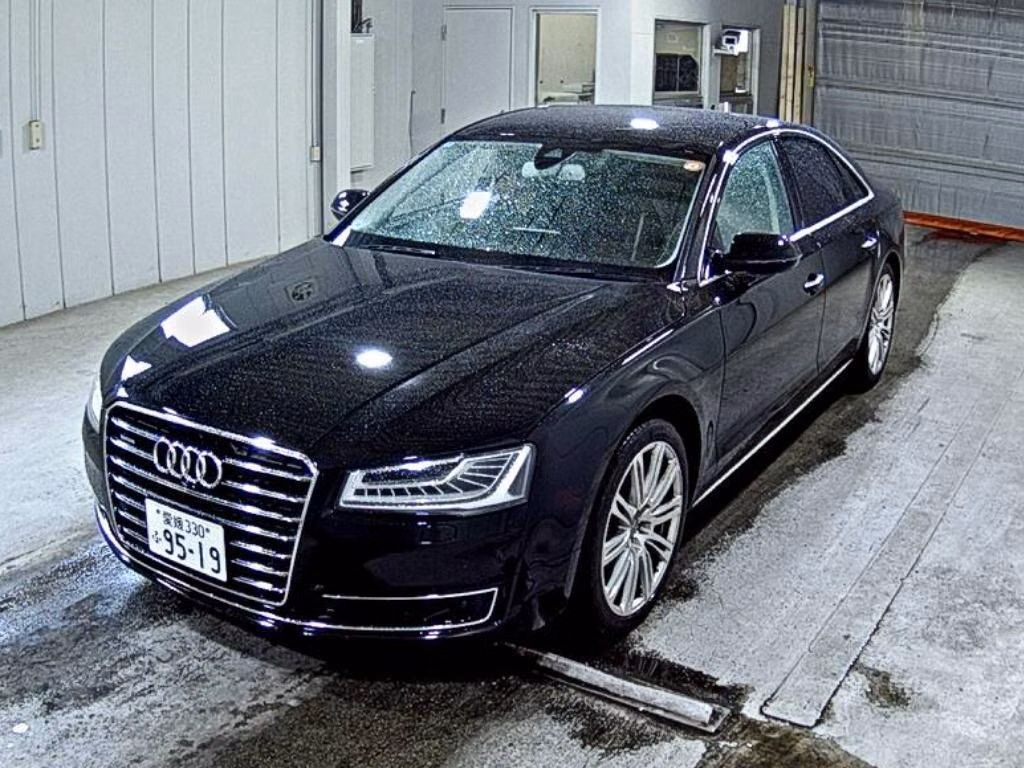 AUDI A8
