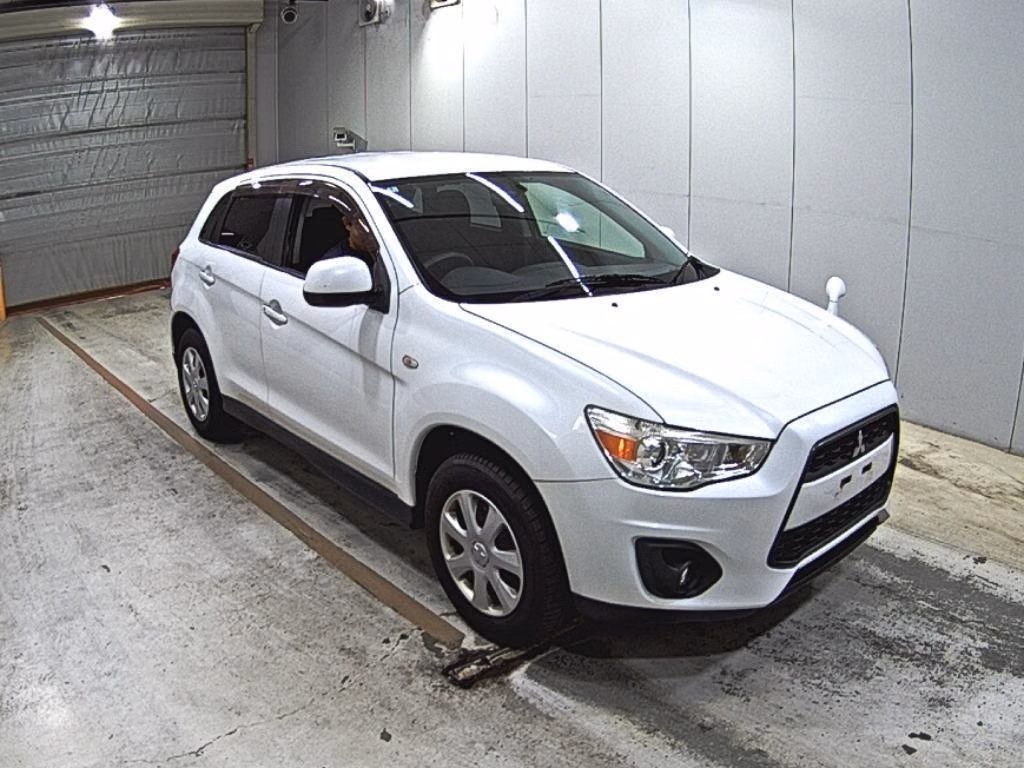 MITSUBISHI RVR
