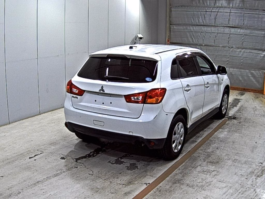 MITSUBISHI RVR