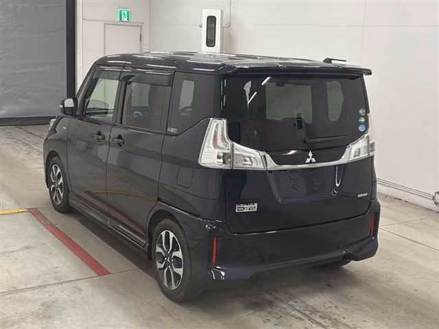 MITSUBISHI DELICA D:2