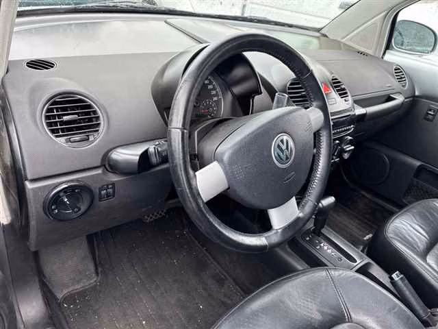 VOLKSWAGEN BEETLE