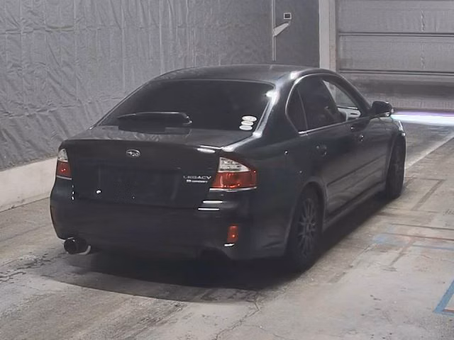 SUBARU LEGACY B4