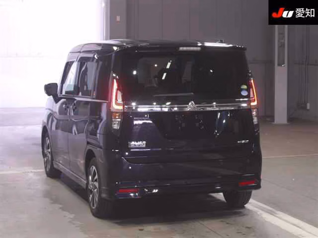 MITSUBISHI DELICA D:2