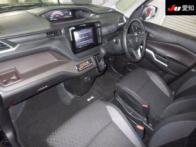 MITSUBISHI DELICA D:2
