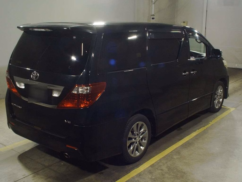 TOYOTA ALPHARD