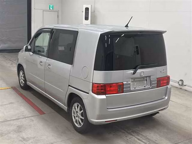 HONDA MOBILIO SPIKE