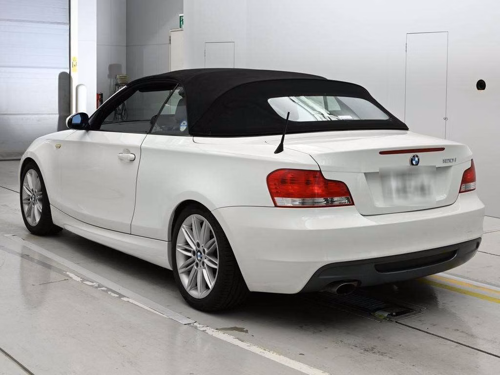 BMW 1-SERIES