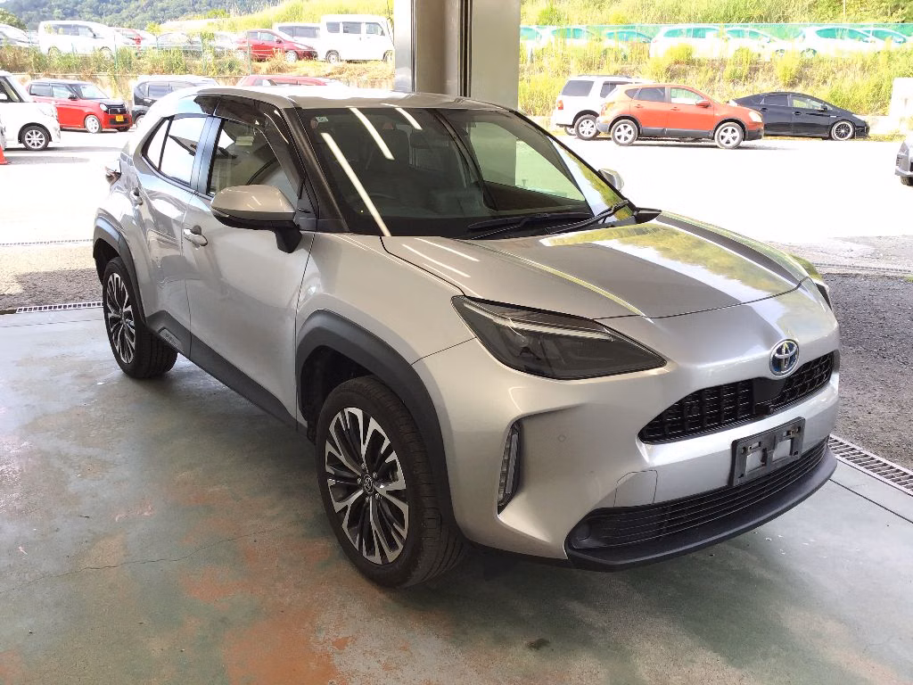 TOYOTA YARIS CROSS