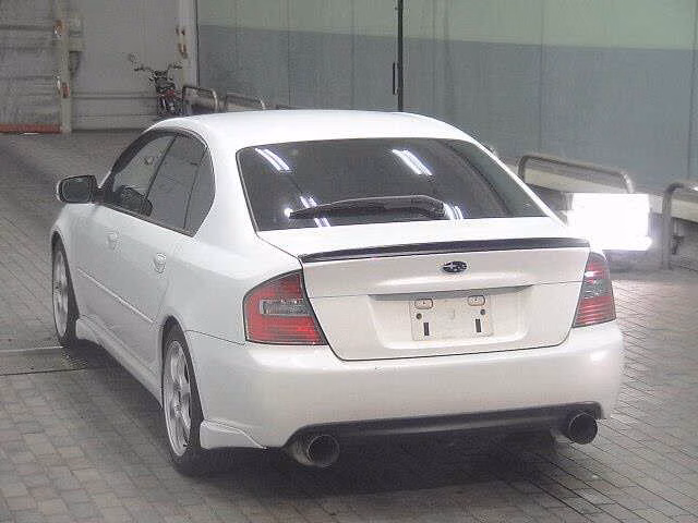 SUBARU LEGACY B4