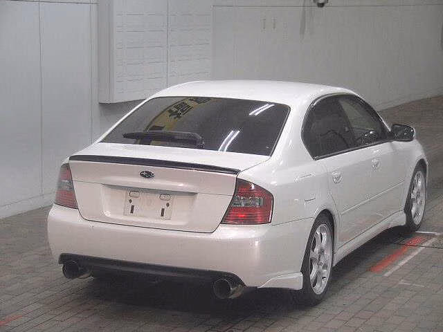 SUBARU LEGACY B4