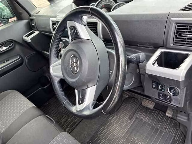 TOYOTA PIXIS MEGA