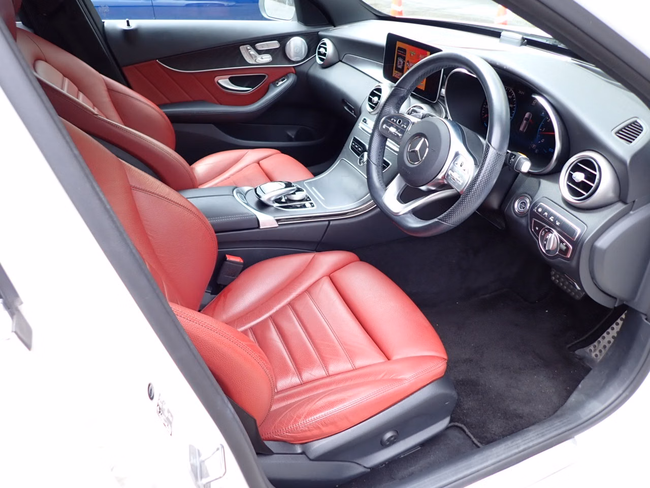 MERCEDES-BENZ C-CLASS