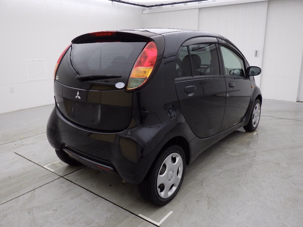 MITSUBISHI I