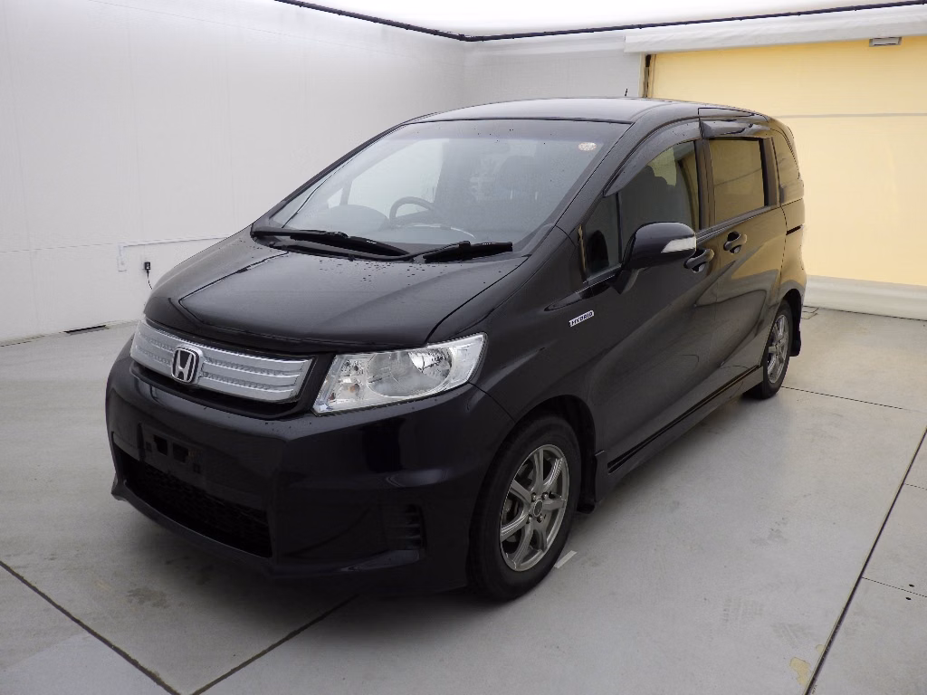 HONDA FREED SPIKE