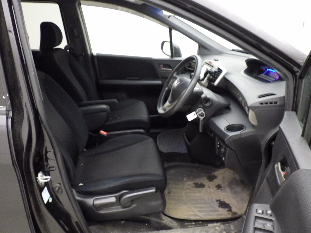HONDA FREED SPIKE