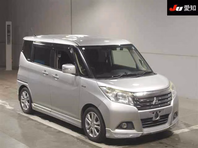 MITSUBISHI DELICA D:2
