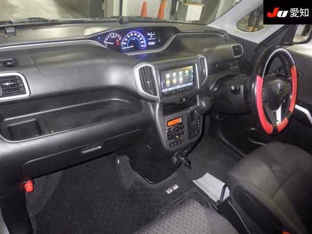 MITSUBISHI DELICA D:2