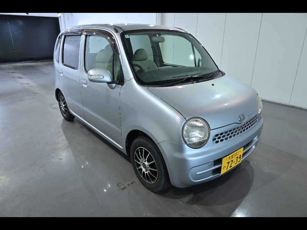 DAIHATSU MOVE LATTE