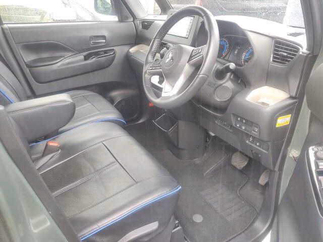 MITSUBISHI DELICA MINI