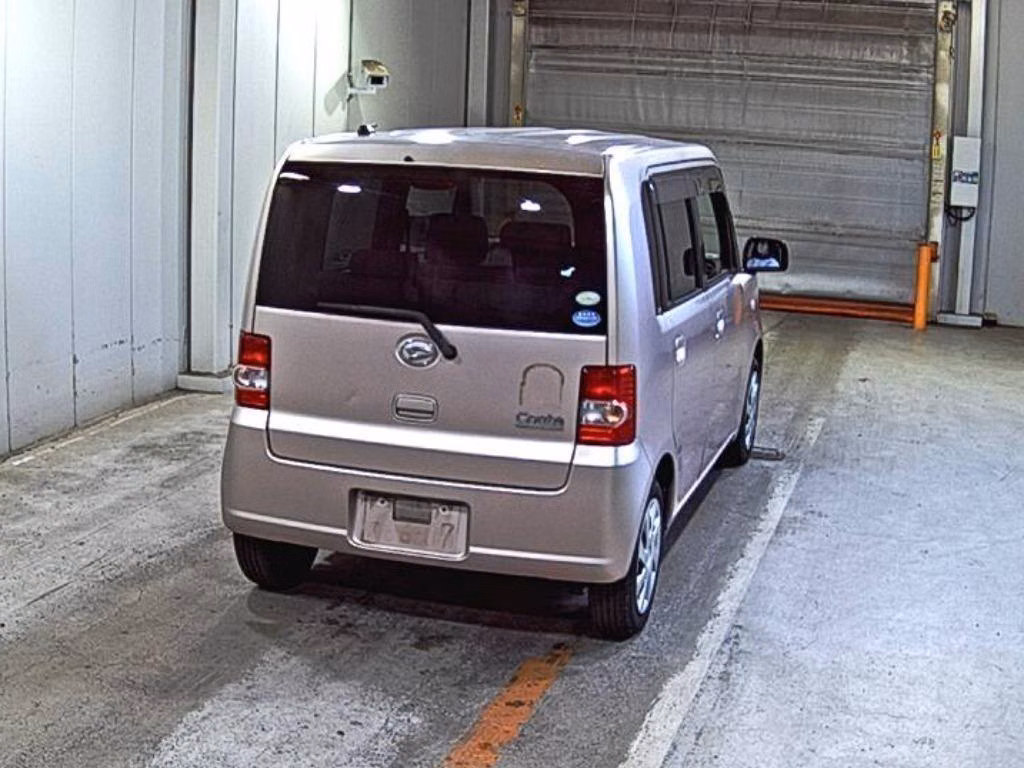 DAIHATSU MOVE CONTE