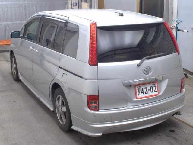 TOYOTA ISIS