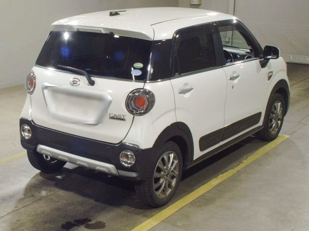 DAIHATSU CAST